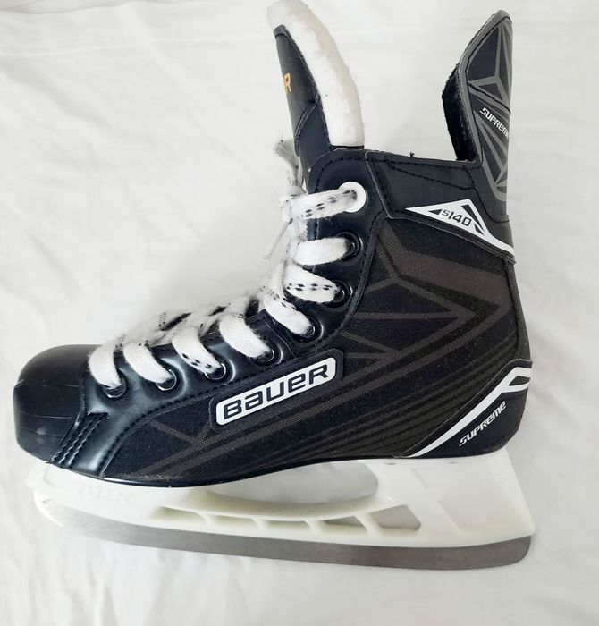 Коньки детские продаем три вида