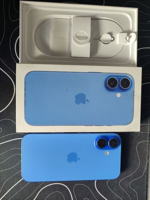Apple Iphone 16 128GB Продам СРОЧНО