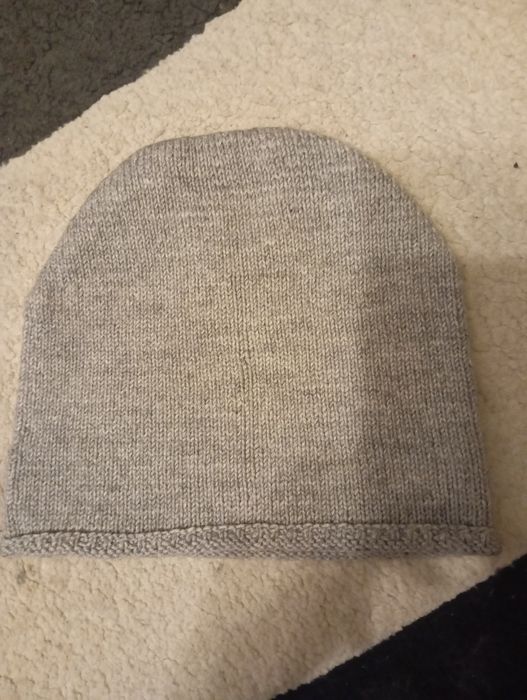 Продам шапки вязаные