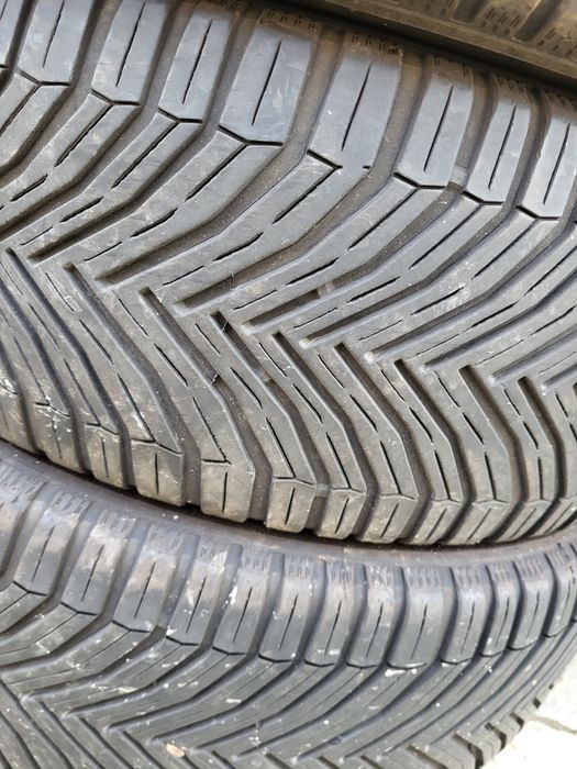 4 бр всесезонни 235/50/19 Michelin