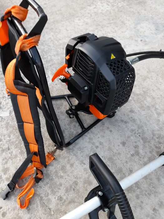 Vand motocoasa tip rucsac marca fuxtec Made in Germani2in1