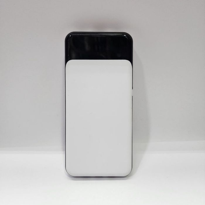 Power Bank Slim — тонкий и лёгки