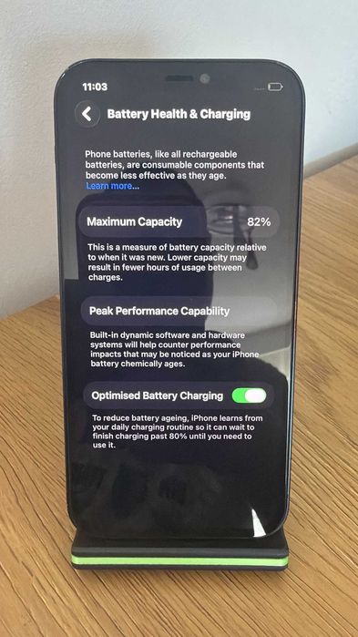 iPhone 12 64GB perfect funcțional Negru  Sănătate baterie: 82%
