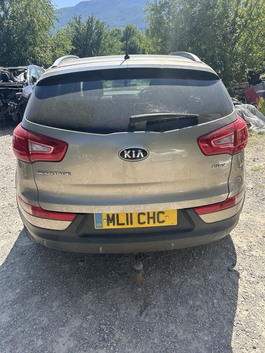 Kia Sportage 2.0crdi 136 AWD панорама на части!