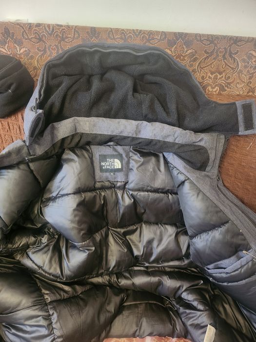 Р а с п р о д а ж а !!!  Продам зимнюю куртку с капюшоном