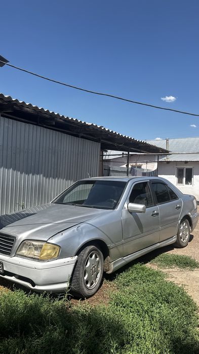Mercedes-Benz C-Class W202