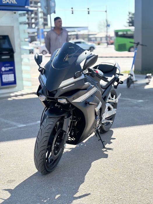 Yamaha R1 400 kub