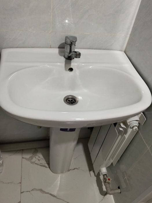 Ванна. Унитаз. Раковина