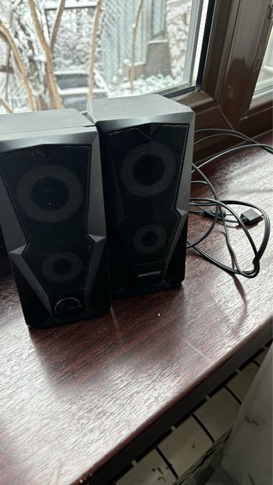 Динамики и микрофон