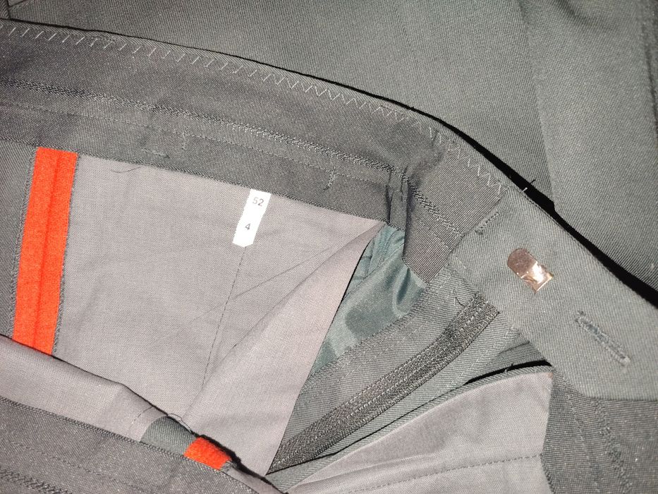 Продам военную форму парадная