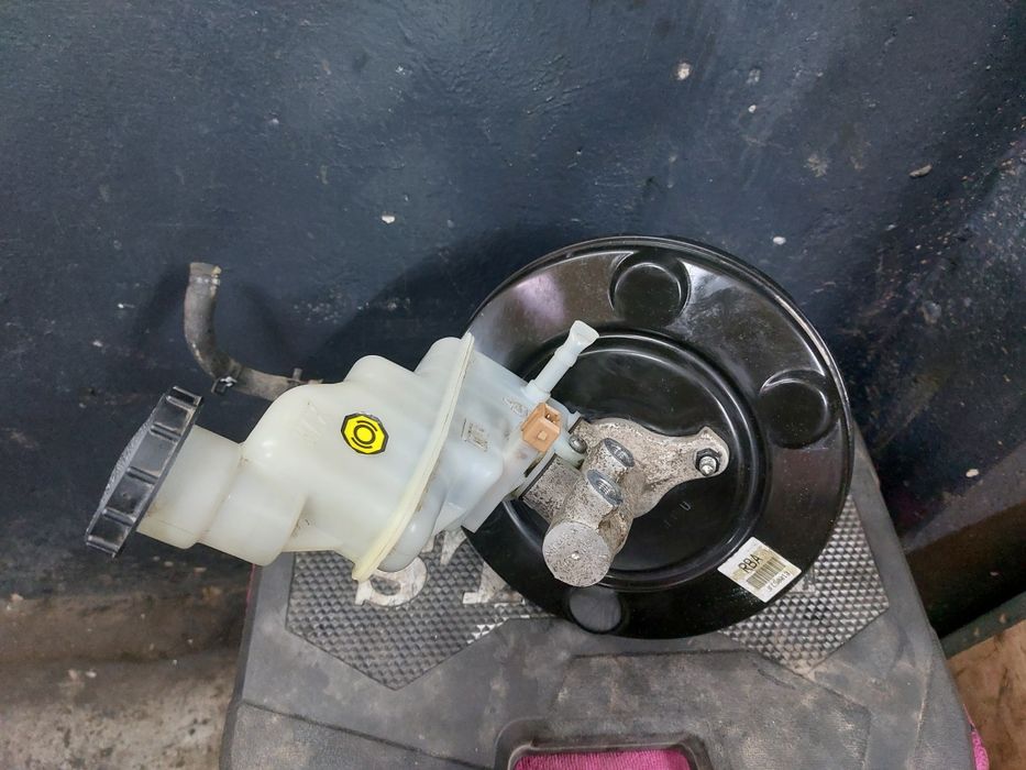 Тормозной цилиндр в сборе