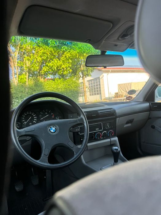 BMW E34 520i – 1990 | 2.0 Benzină | 6 cilindri în linie