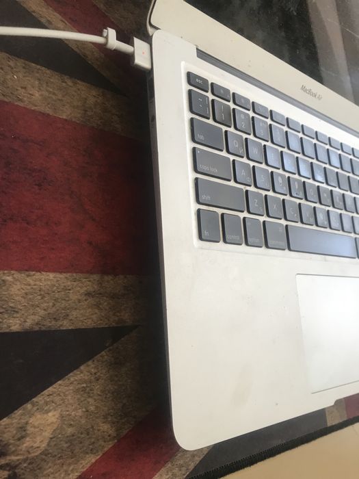 Macbook Air 13-inch ,mid 2012