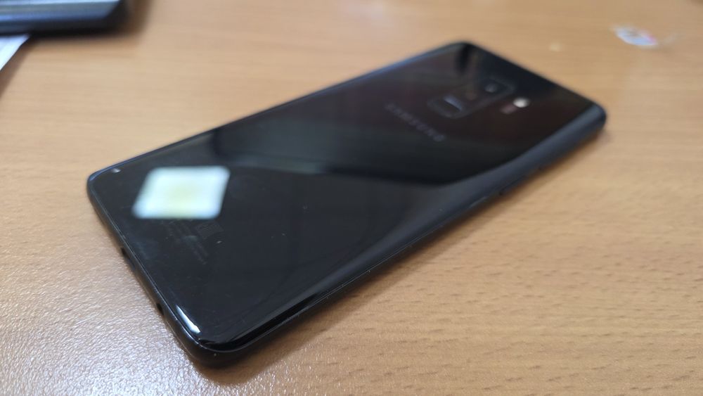 Samsung galaxy S9 + 64 гб , продам