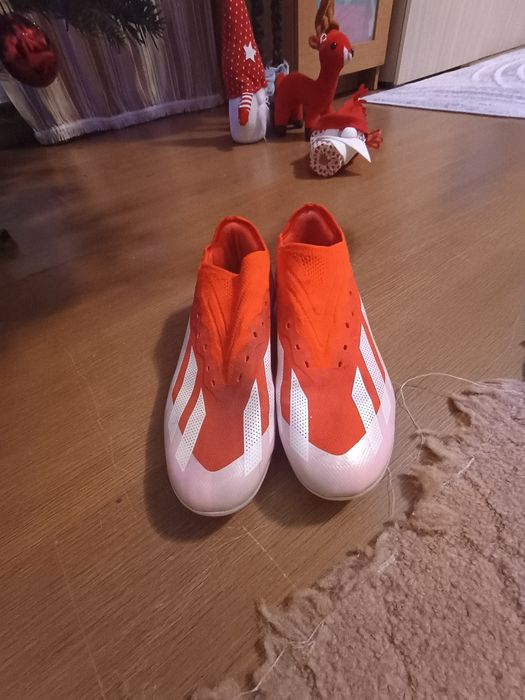 Vând ghete de fotbal crazy fast,mărimea 38,250 RON,nu ofer transport!