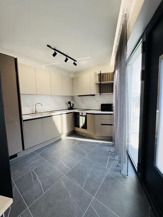 Двустаен апартамент, под наем, кв. Колхозен пазар