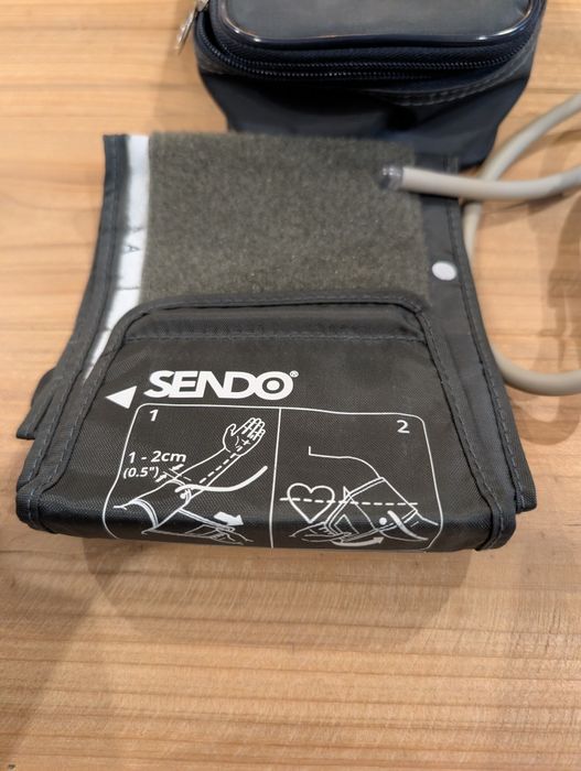 Апарат за кръвно Sendo Economy