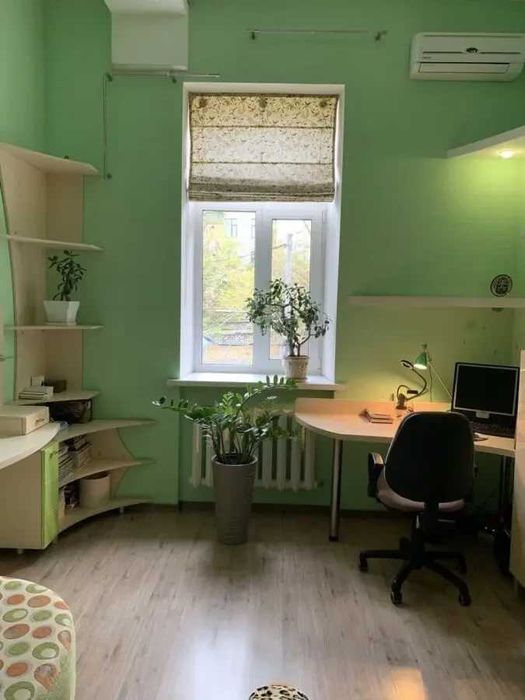 Дава се под наем Двустаен апартамент в София, Център - 55 кв.м за 397.8 € - Снимка #1