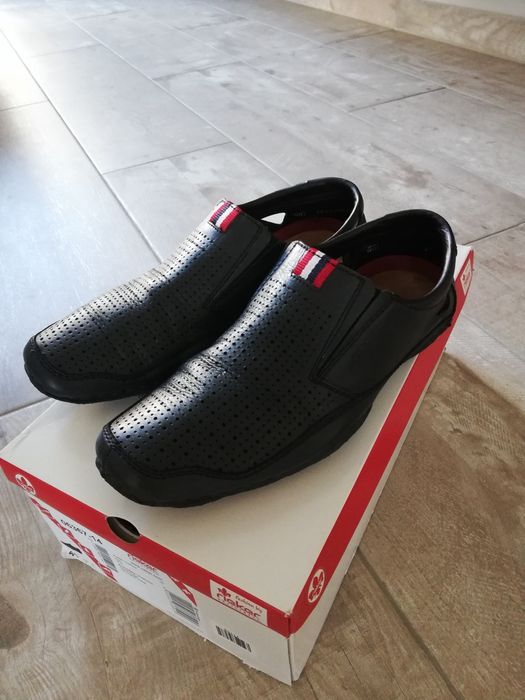 Pantofi din piele Rieker mărimea 40