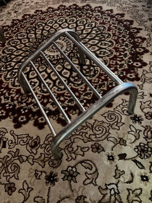 Salon mebellari srochna sotiladi