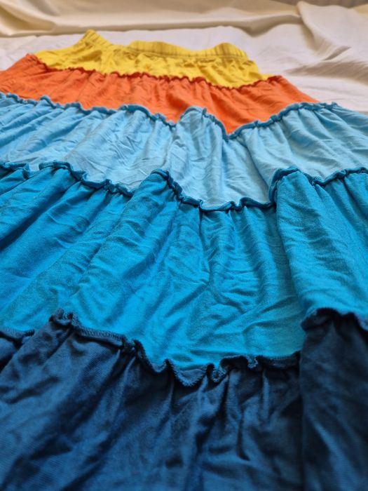 Fusta colorata superba