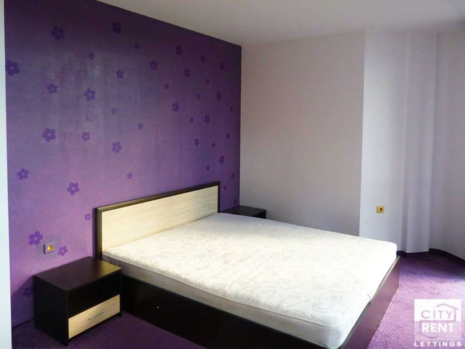 103041 Oбзаведен апартамент с една спалня в центъра на В. Търново