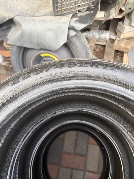 Продам шины 225 45 r17