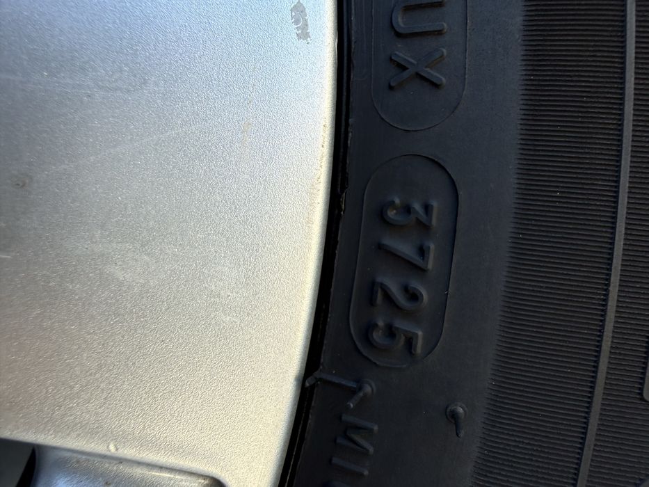 C205 mercedes 2017г Оригинални 205*60*16 Mischelin 350€