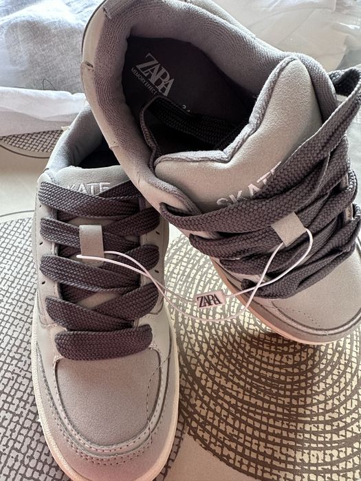 Кроссовки размер 34