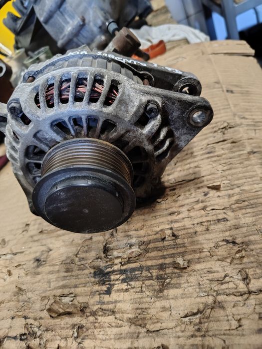 Alternator kia sorento 2.5crdi cod 373004a112 perfect functional