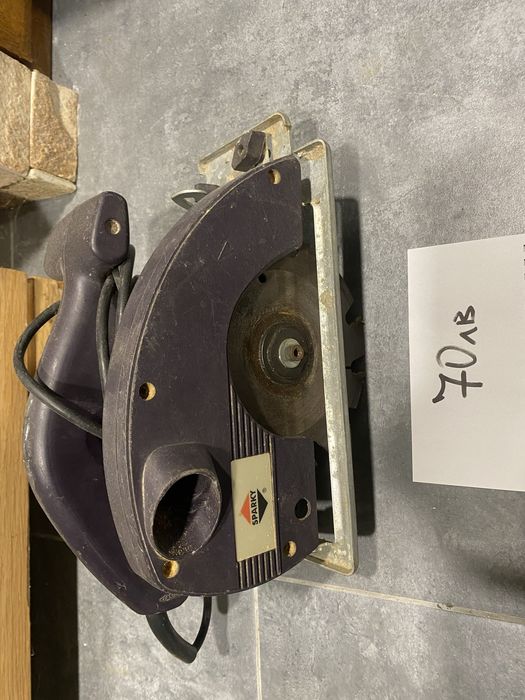 Продават се машини които стоят