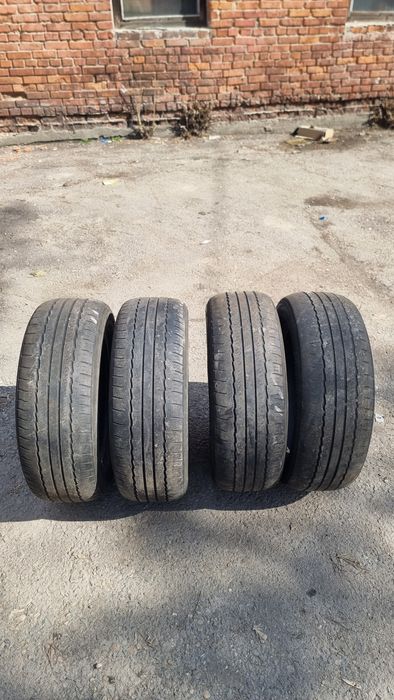 Шины летние б/у 17