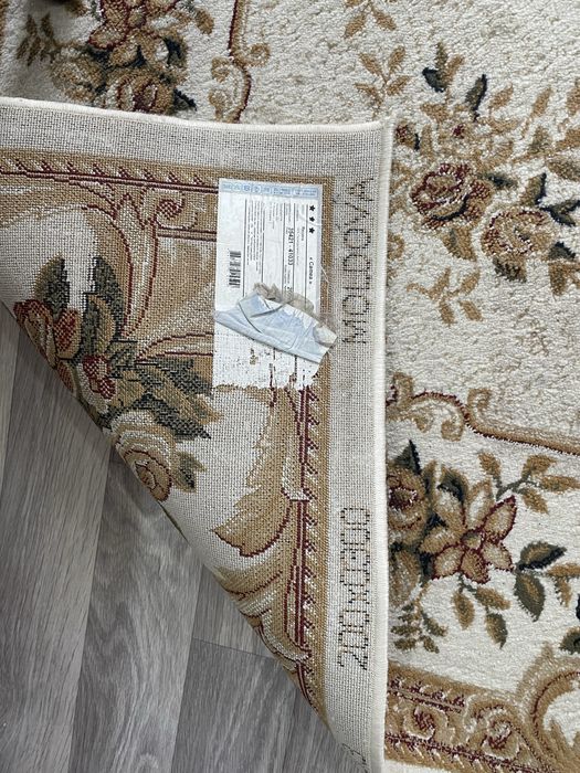 Продам ковер 2*3, чехол в подарок