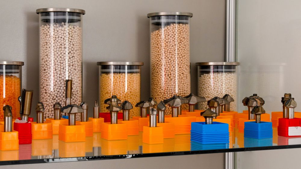 Алмазные концевые профильные фрезы DELTA TOOLS