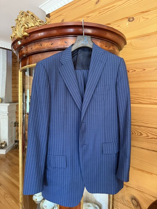 Костюмы Corneliani