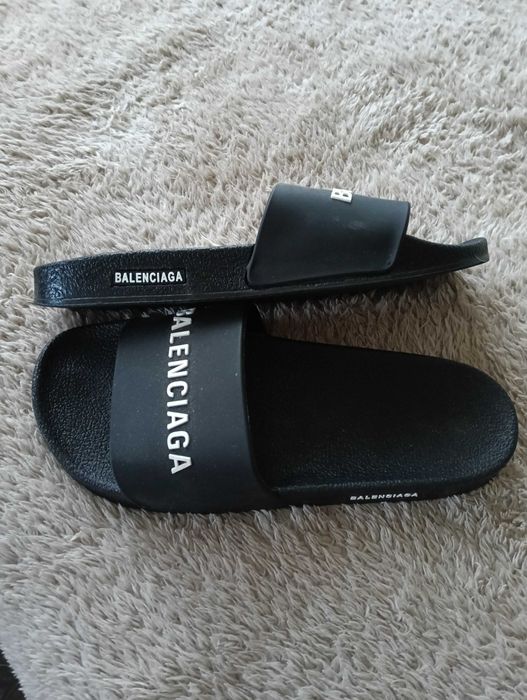 Balenciaga Джапанки.