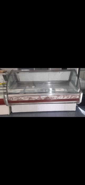 Витринный холодильник