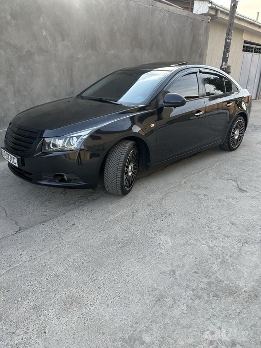 Лассети круз 2009 год 300 тыч пробег. Матор 1.8