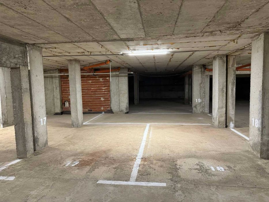 Продава се Гараж / Паркомясто в Пловдив, Южен - 1900 кв.м за 152 €/кв.м - Снимка #2