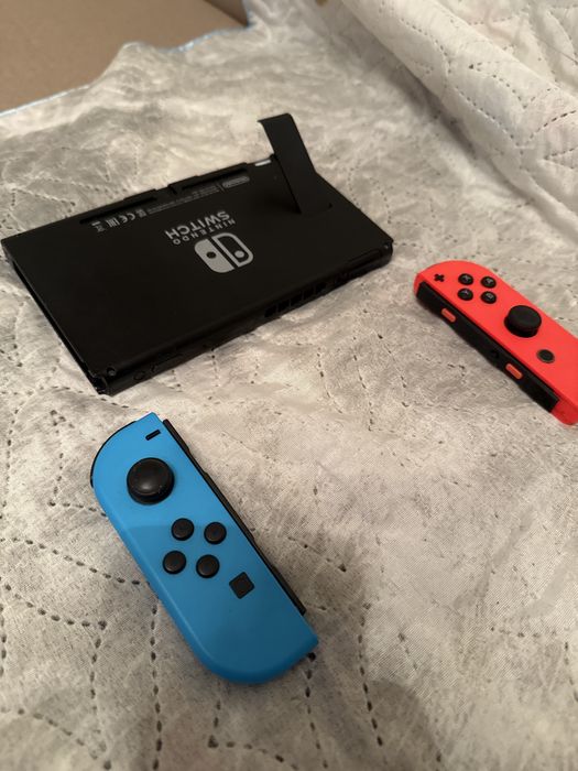 Продам Nintendo Switch