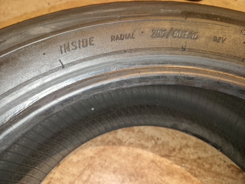 Щины для машин 2 шт