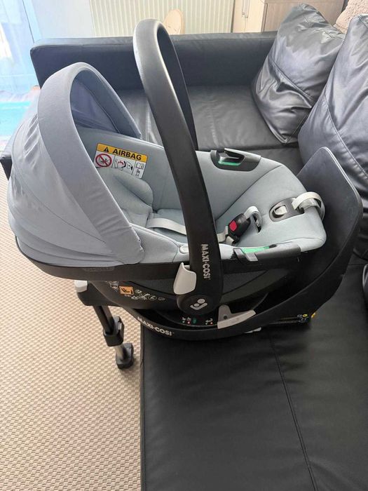 Scoică Maxi-Cosi Pebble 360 i-Size + bază ISOFIX FamilyFix 360 rotativă – Florești, Cluj