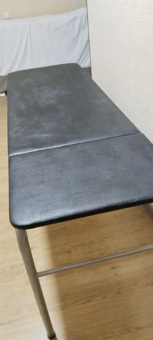 Кушетка для массажа,депиляции б/у