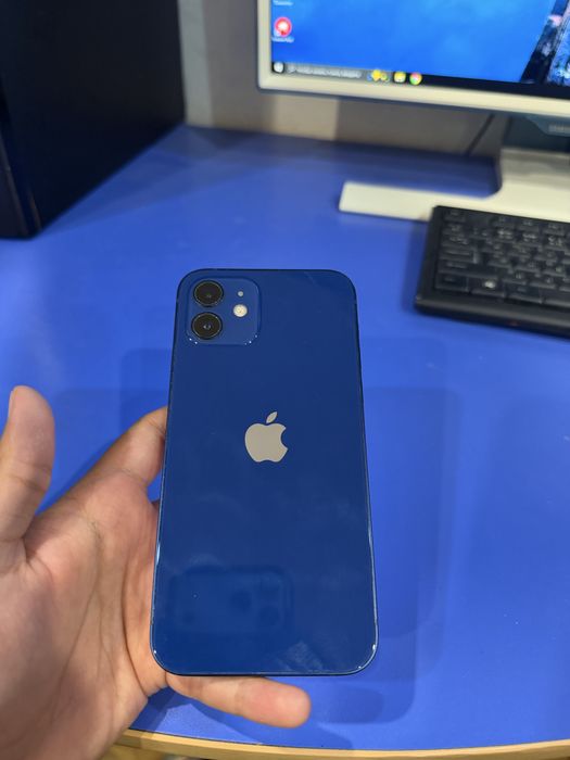 Продам iPhone 12 128 ГБ