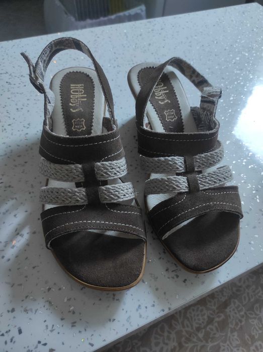 Дамски сандали (