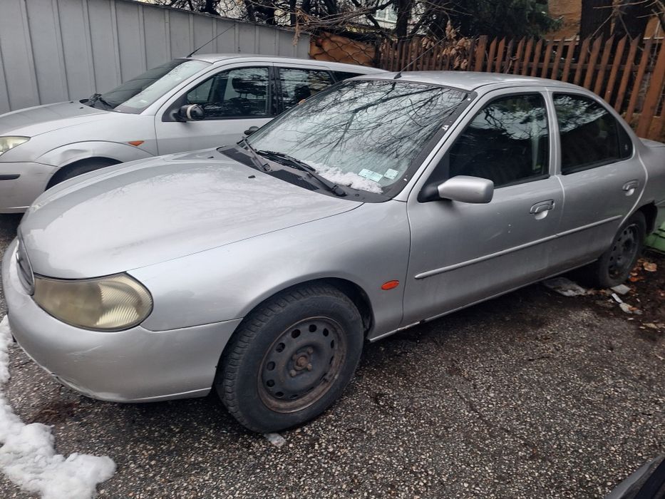 Ford Mondeo в движение