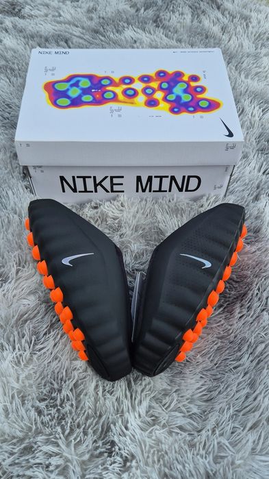 Nike Mind 001 Black Chrome 42.5