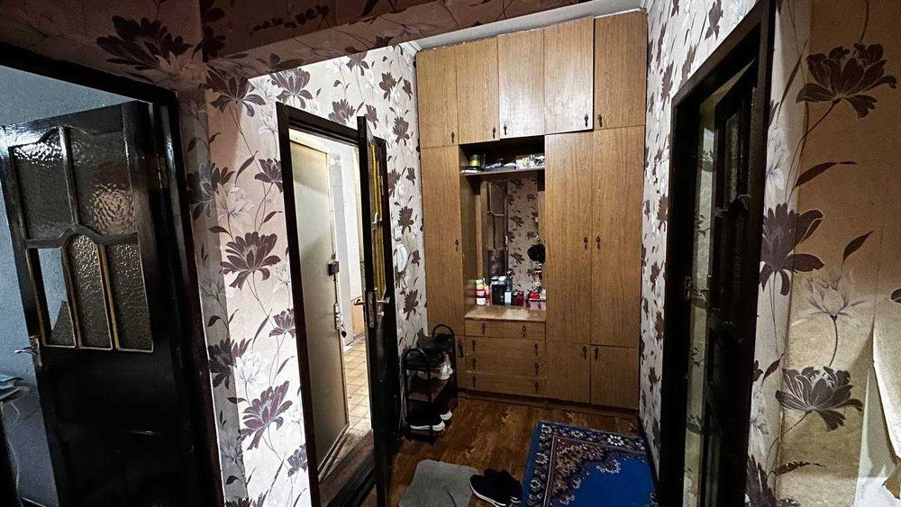 Срочно квартира сотилади