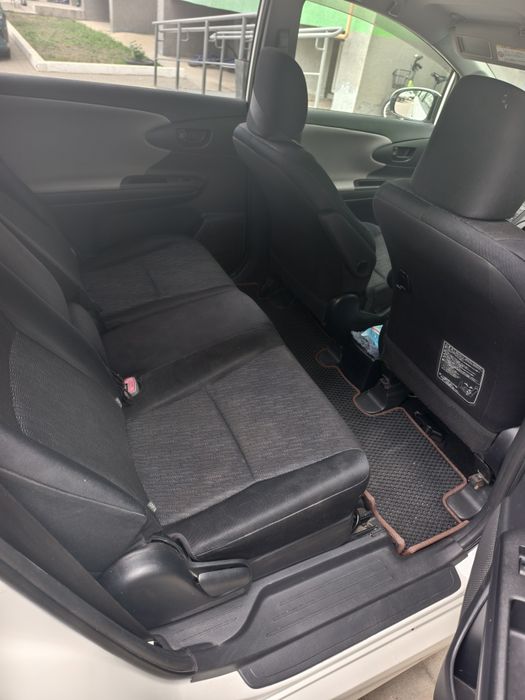 Toyota Wish 2011