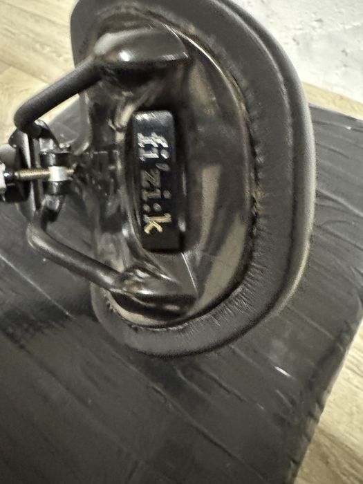 Седалка Fizik Tundra M5